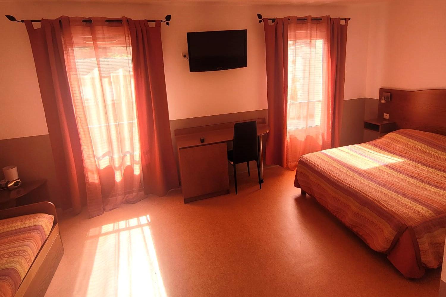 Hotel De L'Orb Bédarieux المظهر الخارجي الصورة